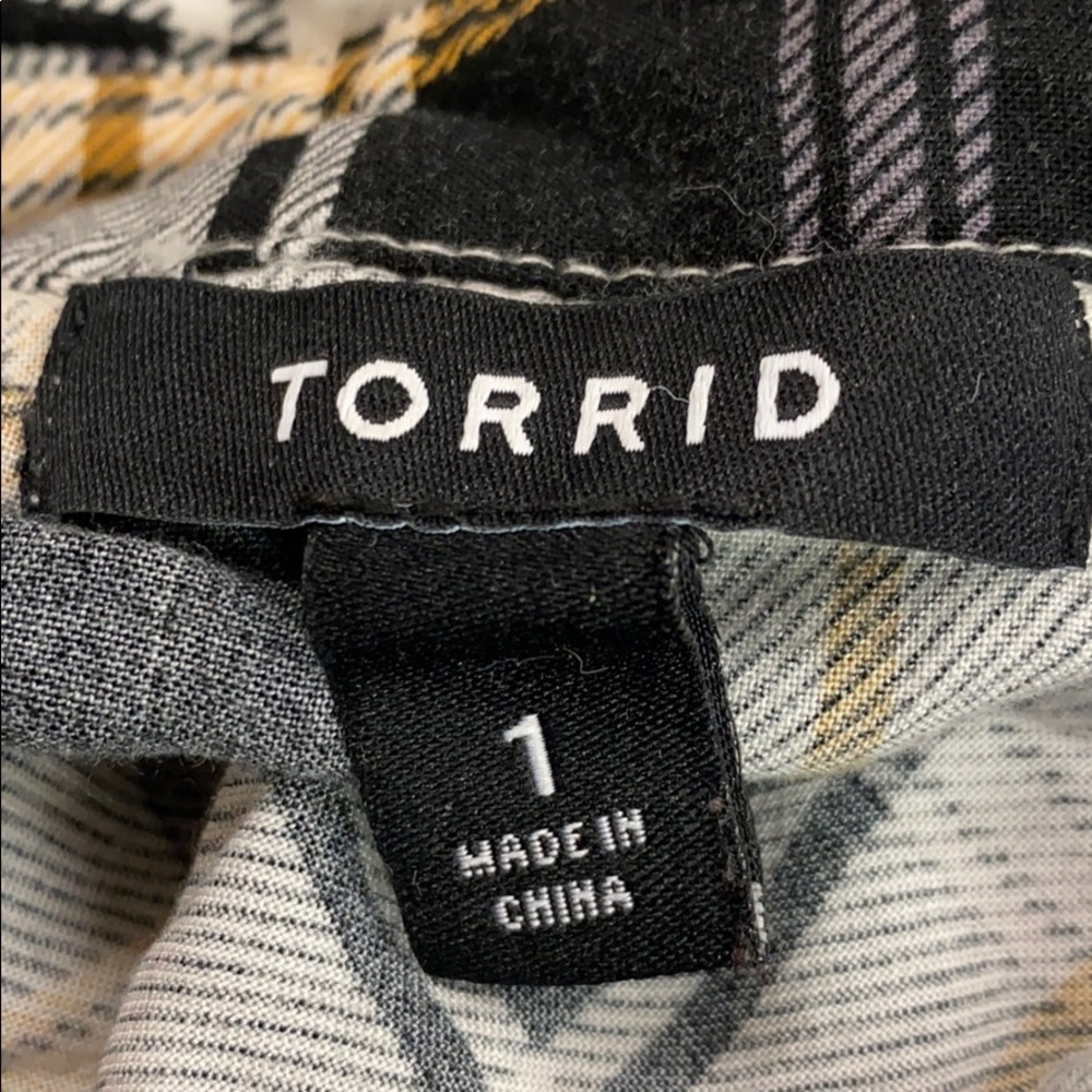 Torrid 1/2 Button Down Flannel Duster Size 1 - image 6